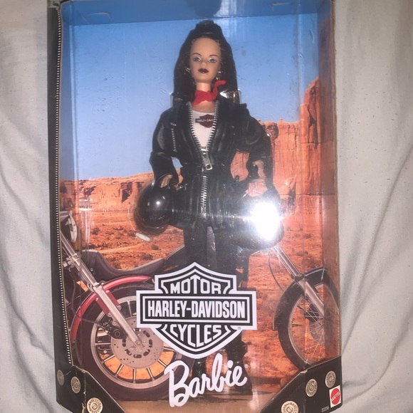 Harley Davidson Collector Barbies - Picture 6 of 6